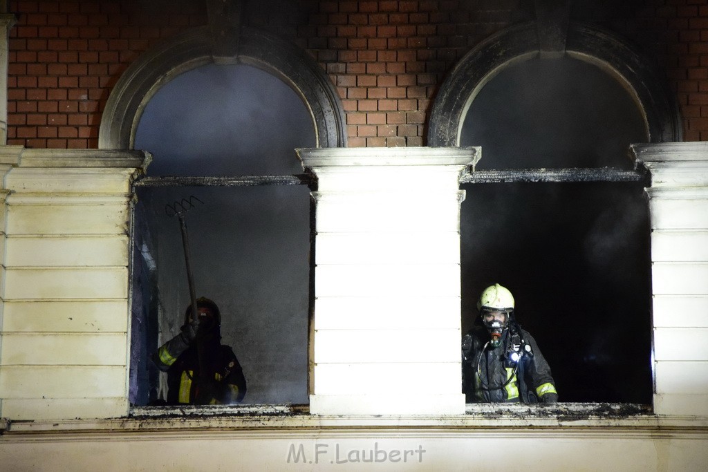 Feuer 2 Y Koeln Ehrenfeld Everhardtstr P193.JPG - Miklos Laubert